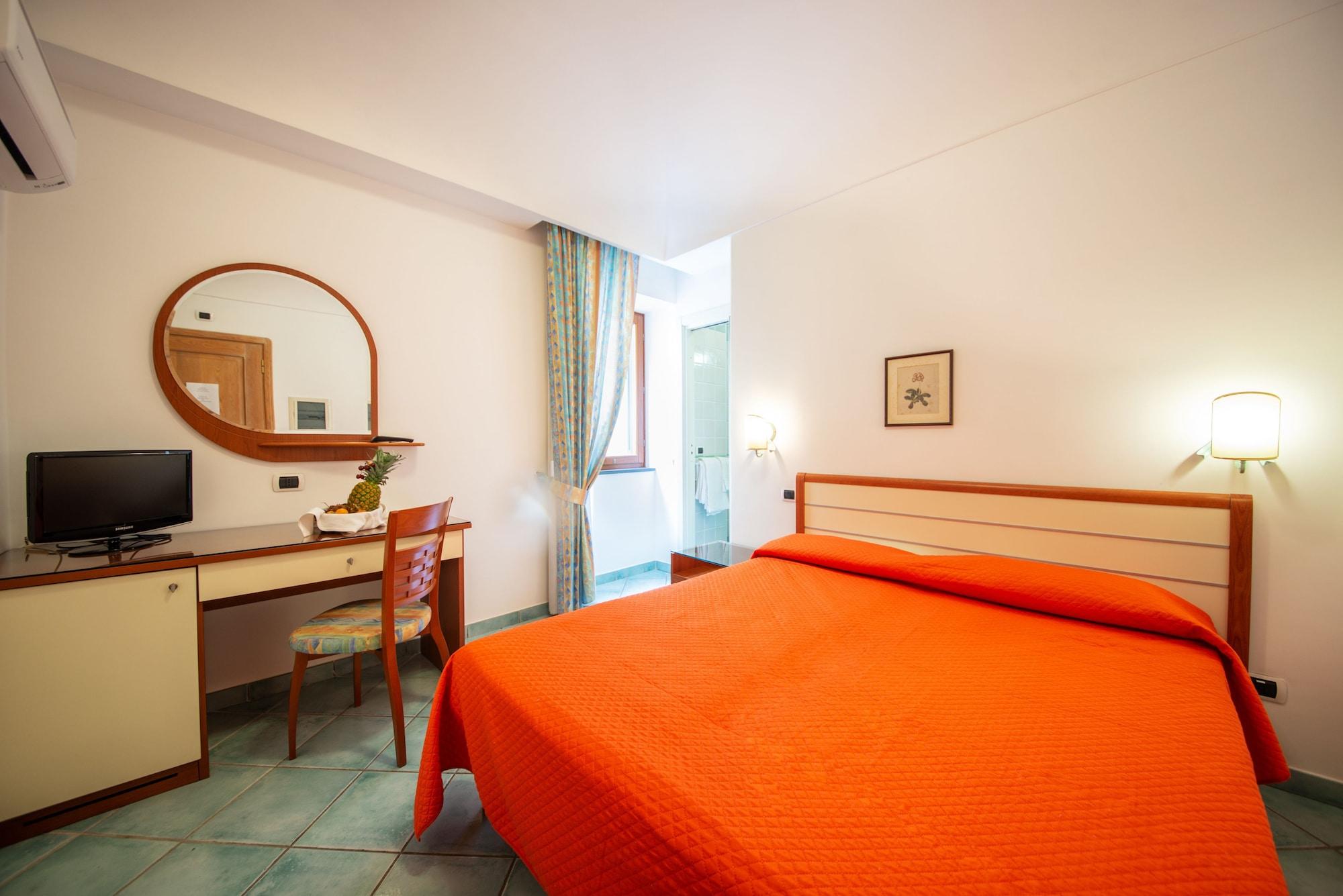 La Capannina - Hotel&apartments Hotel Isquia