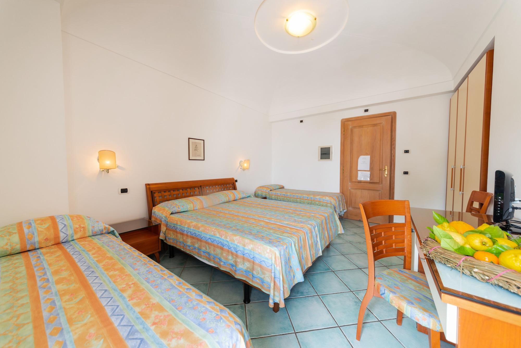 Hotel La Capannina 3*