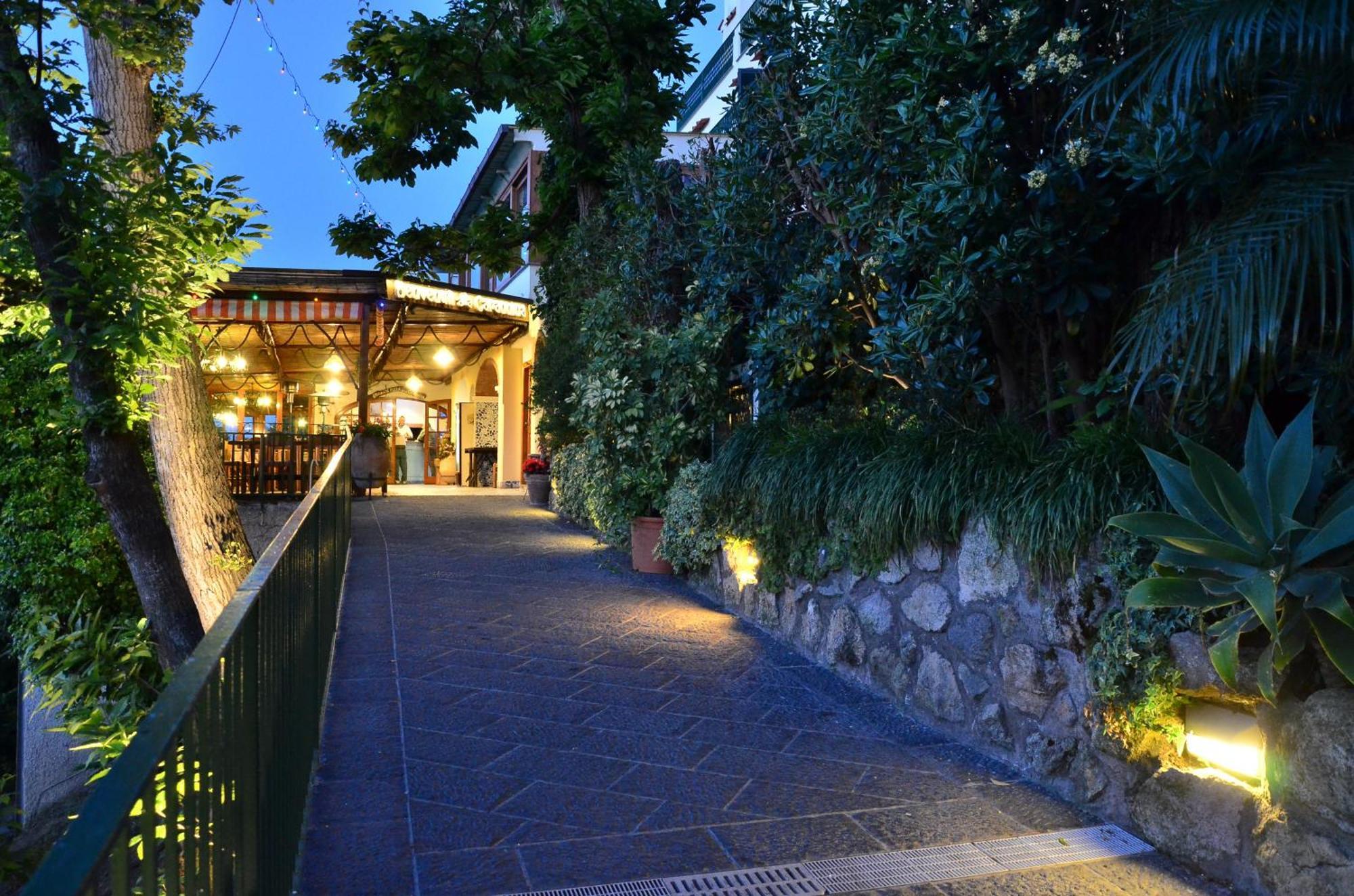 Hotel La Capannina 3*