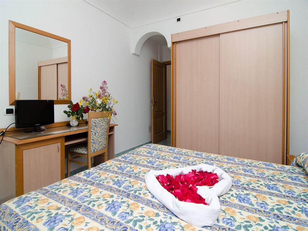 Hotel La Capannina 3*