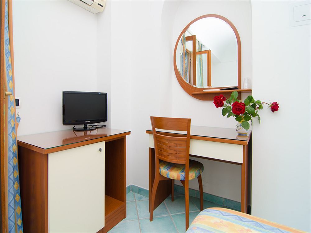 Hotel La Capannina 3*